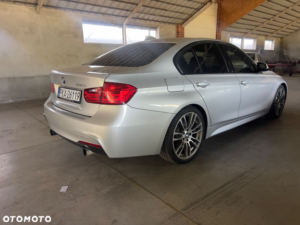 BMW Seria 3 335i Sport-Aut Luxury Line - 6
