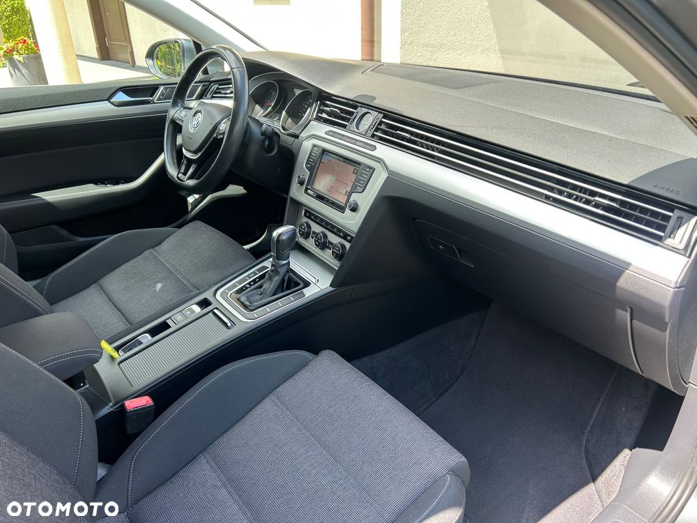 Volkswagen Passat 2.0 TDI (BlueMotion Technology) DSG Comfortline - 34