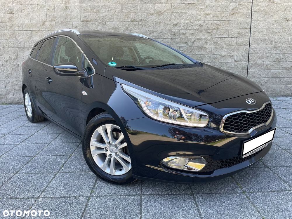 Kia Ceed 1.6 CRDi 128 ISG SW Platinum Edition - 5