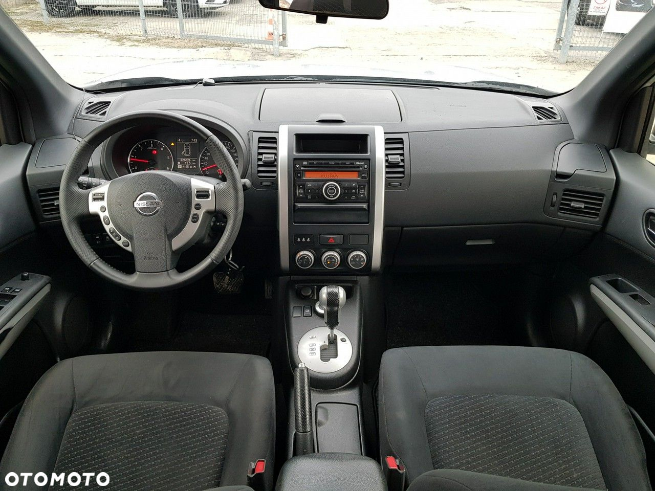 Nissan X-Trail - 12