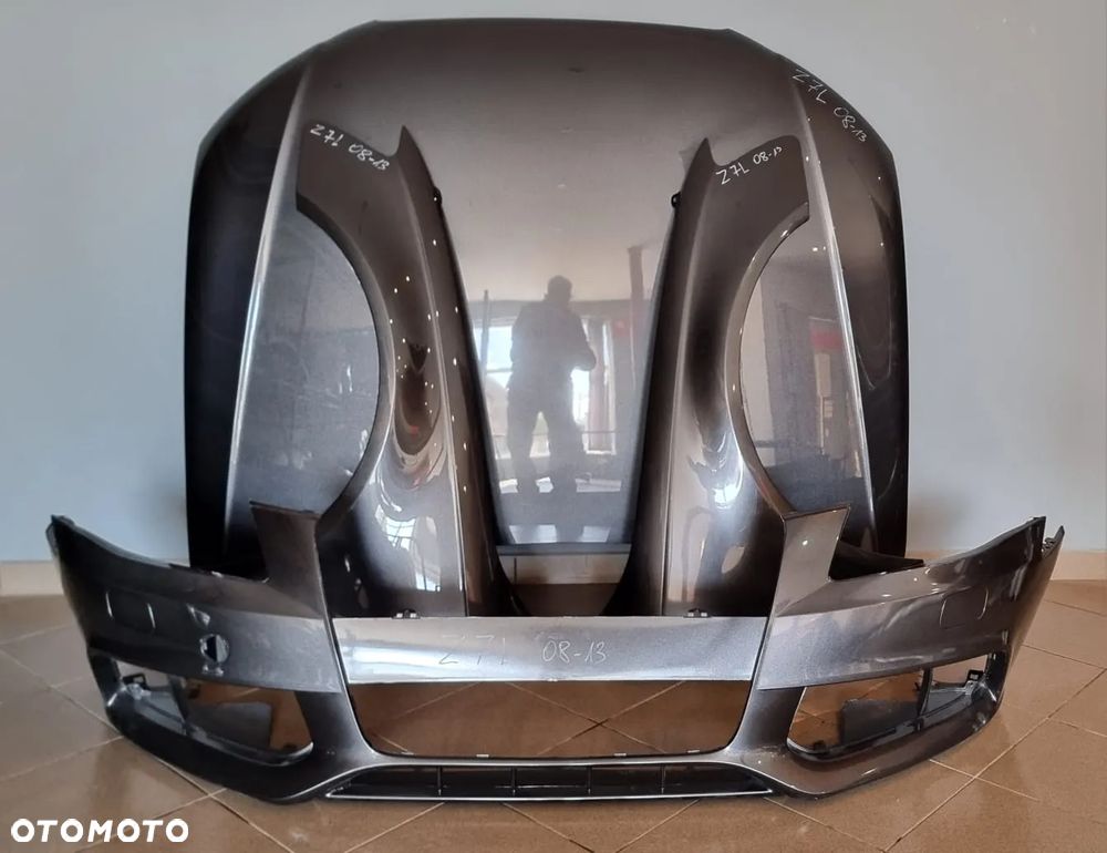 AUDI A4 B8 ZDERZAK PRZÓD POD CZUJNIKI PARKOWANIA W KOLOR: LZ7L - 1