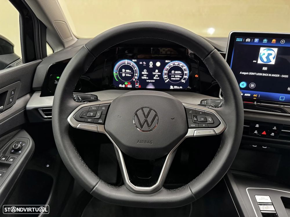 VW Golf 1.5 TSI e-Hybrid Sportline DSG - 12