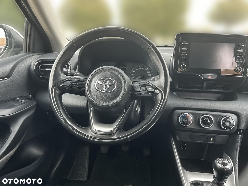 Toyota Yaris - 17