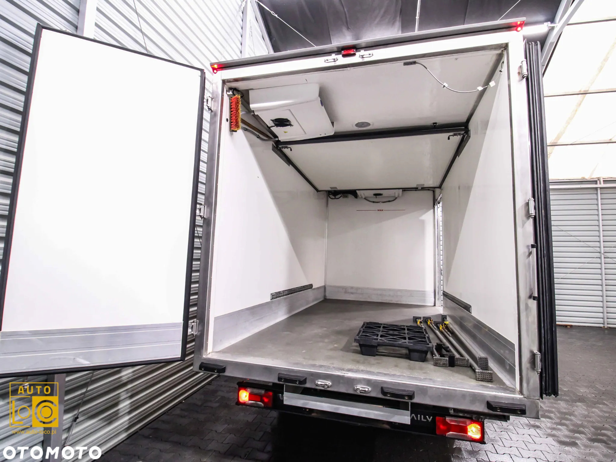Iveco DAILY CHŁODNIA / MROŹNIA / AGREGAT x 2 - 10