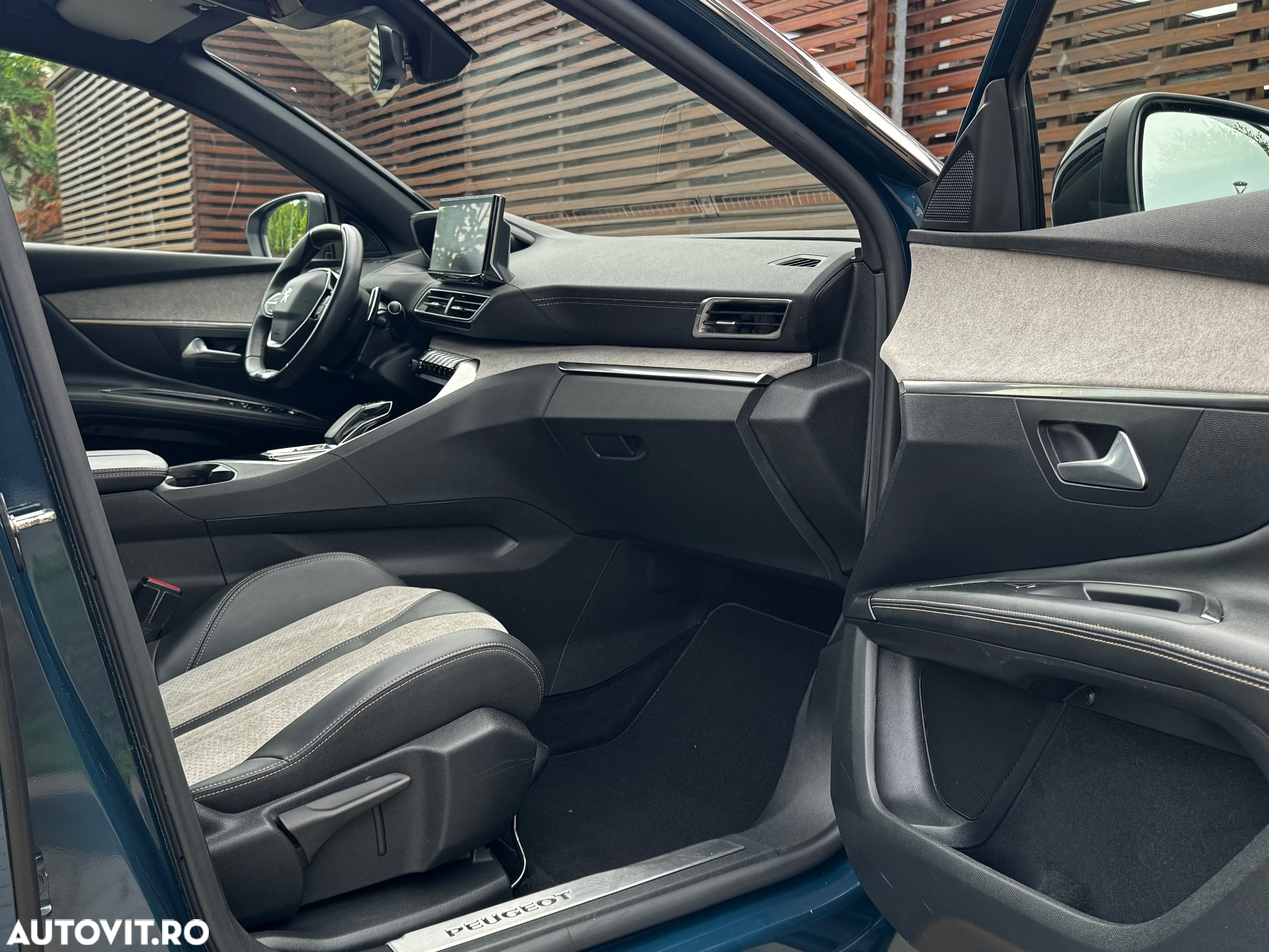 Peugeot 3008 PHEV EAT8 GT Pack - 24