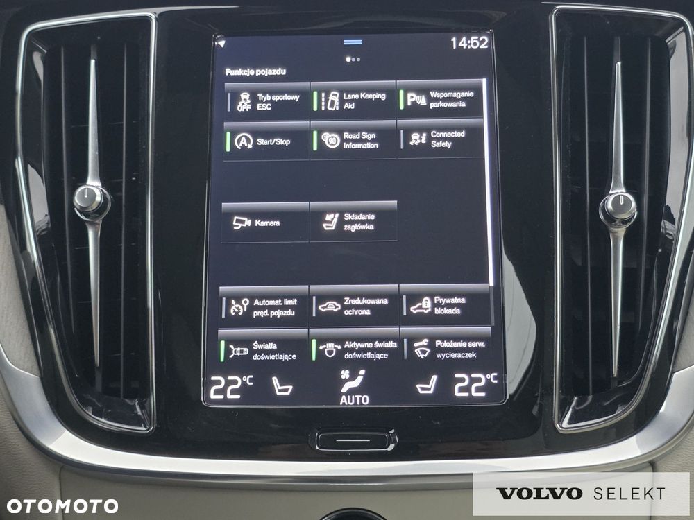 Volvo V60 Cross Country - 22