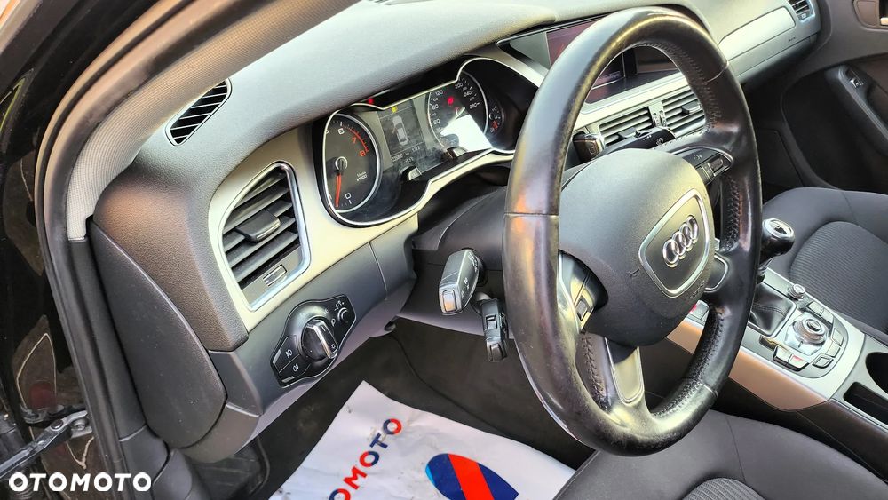 Audi A4 Limousine - 10