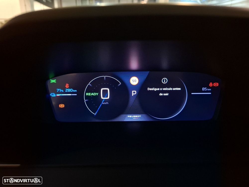 Peugeot e-208 51 kWh Allure — fotografia 14