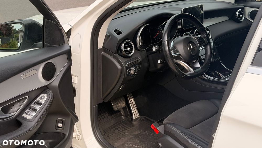 Mercedes-Benz GLC - 10