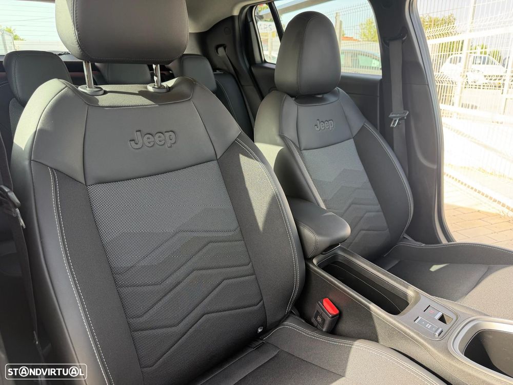 Jeep Avenger 1.2 e-Hybrid Altitude DCT - 26