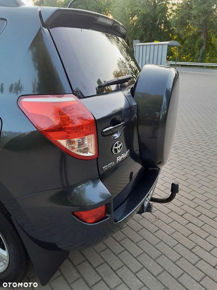 Toyota RAV4 2.2 D-4D Prestige - 23