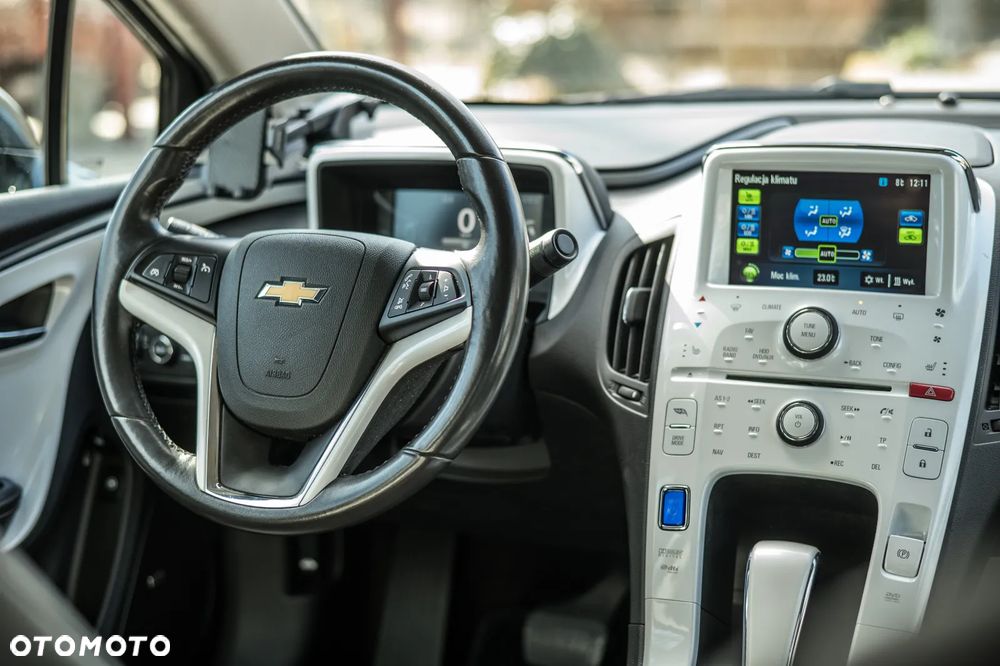 Chevrolet Volt Exclusive - 16