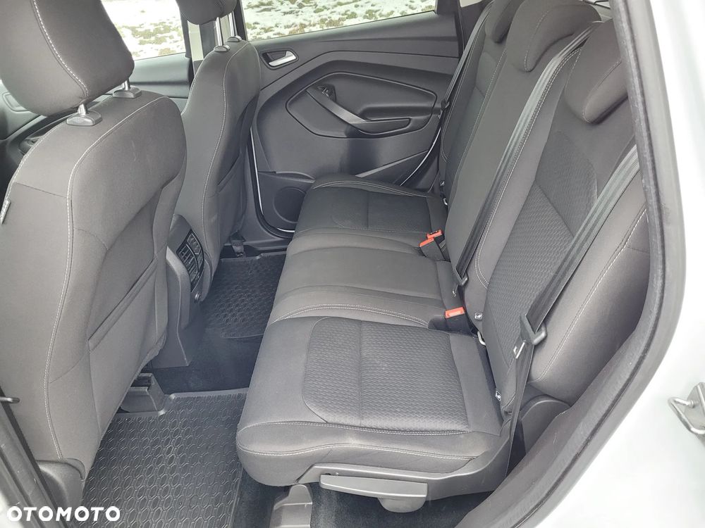 Ford Kuga 1.5 EcoBoost 2x4 Cool & Connect - 8