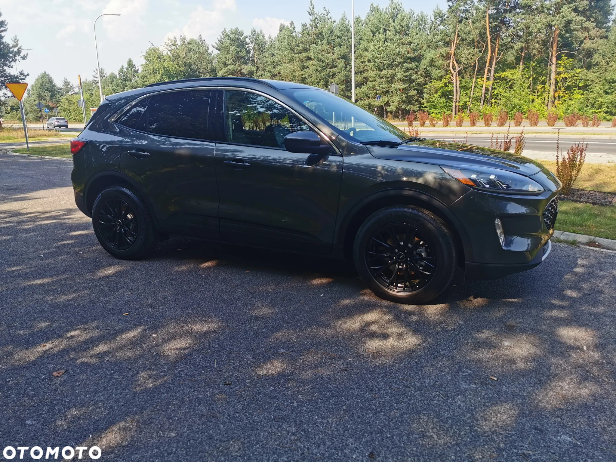 Ford Kuga - 4