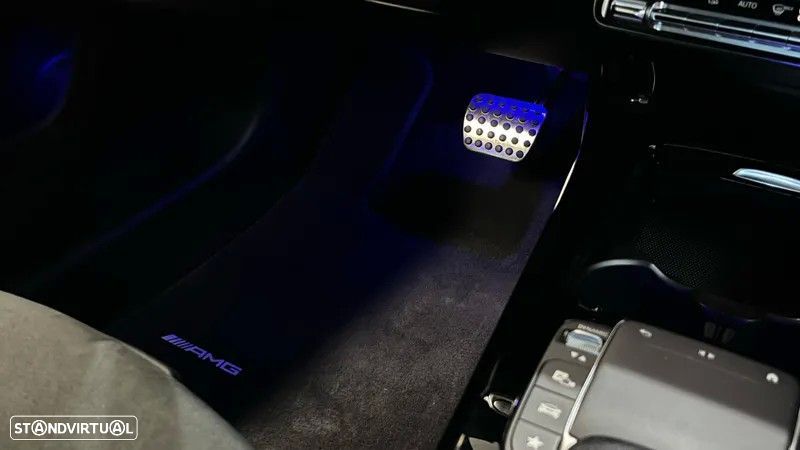 Mercedes-Benz CLA 220 d Shooting Brake AMG Line Aut. - 17