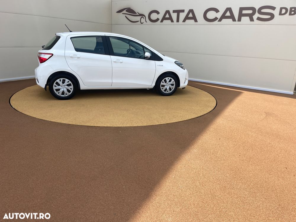 Toyota Yaris 1.5 VVT-i HSD Active - 17