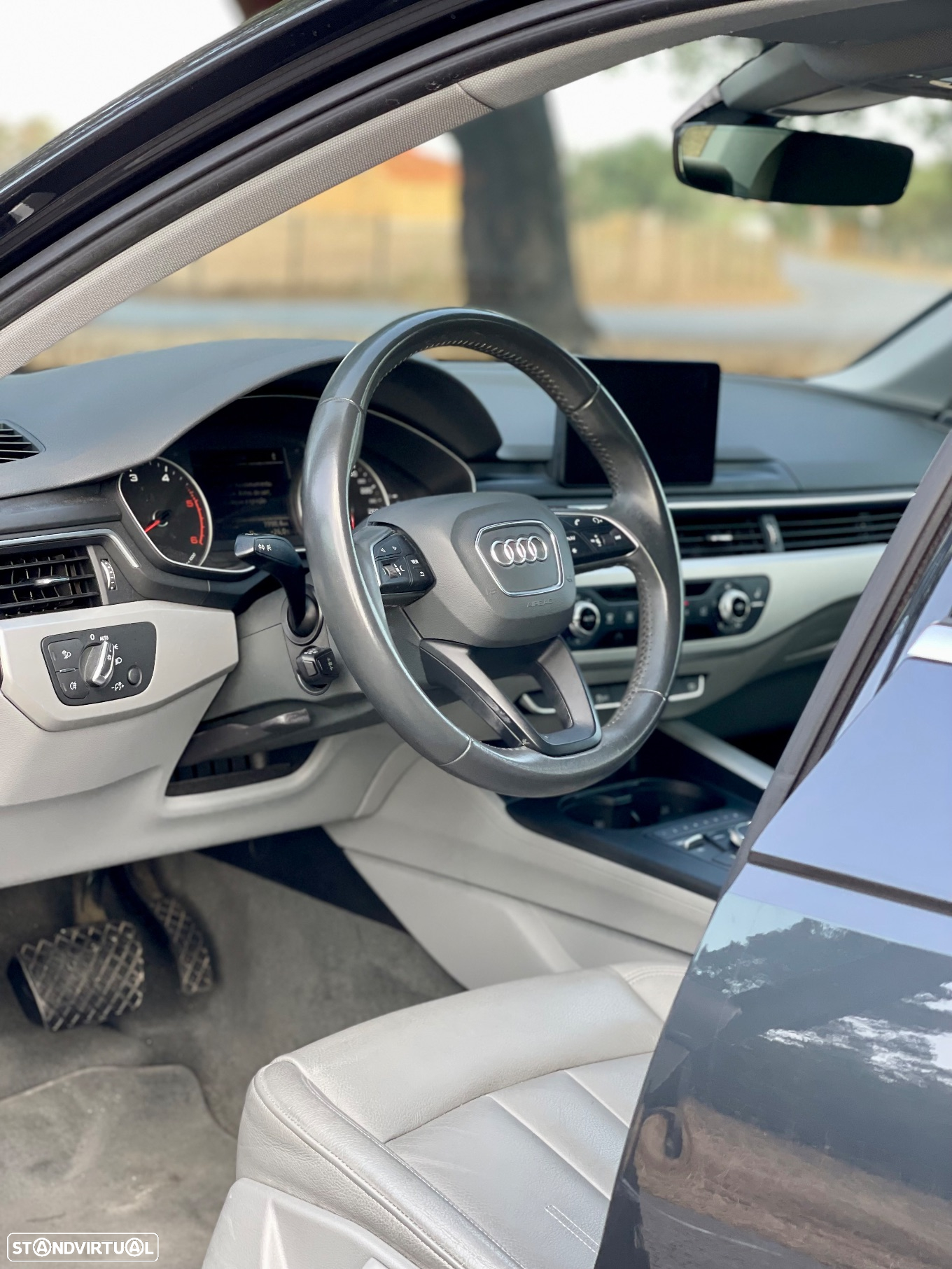 Audi A4 30 TDI S tronic design - 10