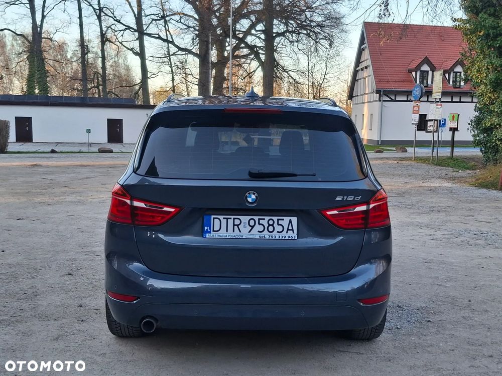 BMW Seria 2 218d Sport-Aut Luxury Line - 8