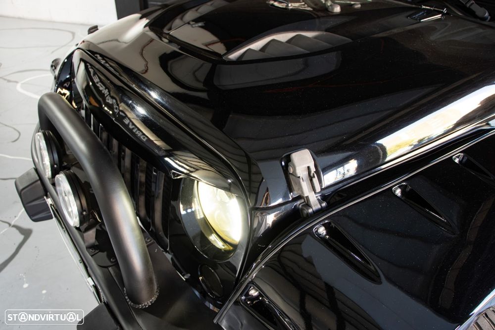 Jeep Wrangler Unlimited - 28