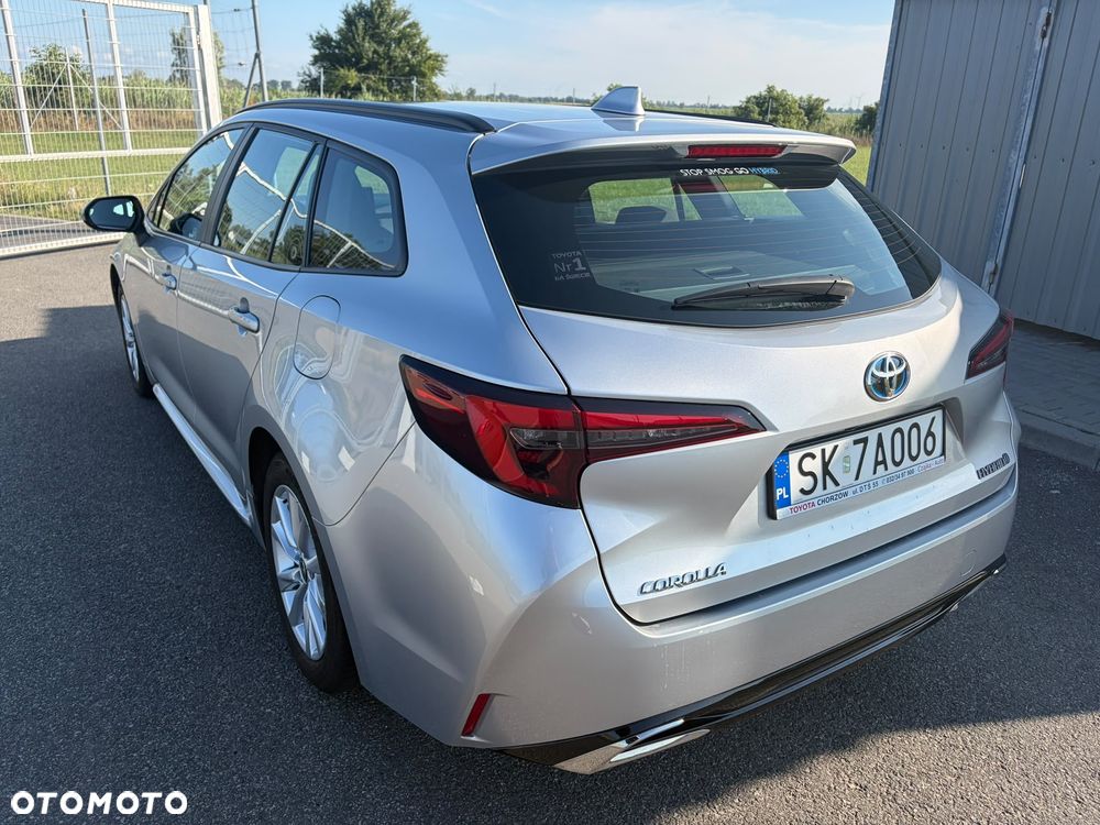 Toyota Corolla 1.8 Hybrid Comfort - 18