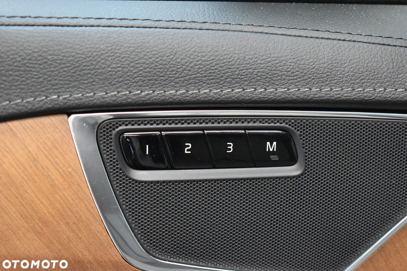 Volvo XC 90 - 8