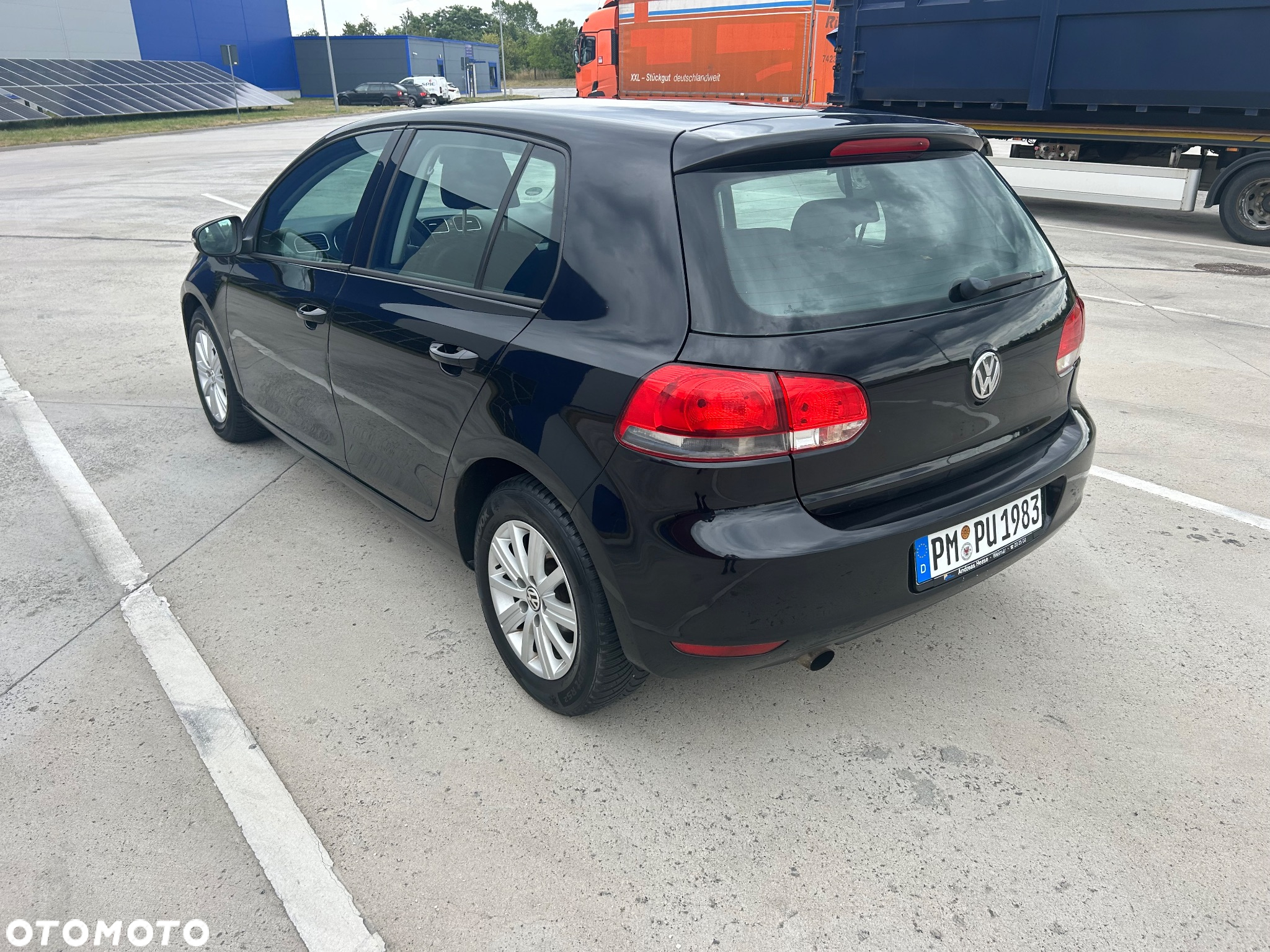 Volkswagen Golf 1.6 TDI BlueMotion Technology Comfortline - 2