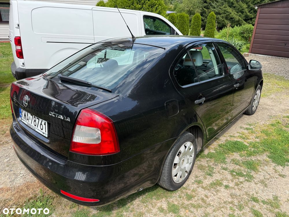 Skoda Octavia 1.4 Ambiente - 3