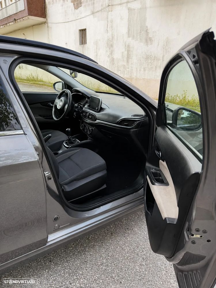 Fiat Tipo Station Wagon 1.3 M-Jet Lounge - 11