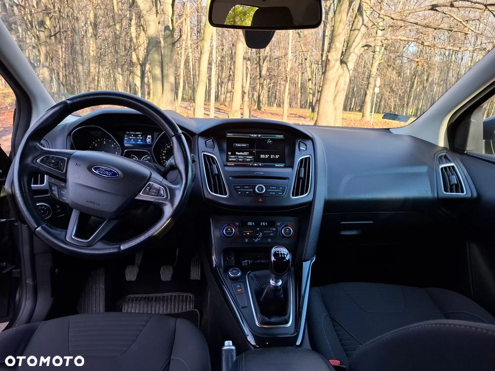 Ford Focus 2.0 TDCi Titanium ASS - 11