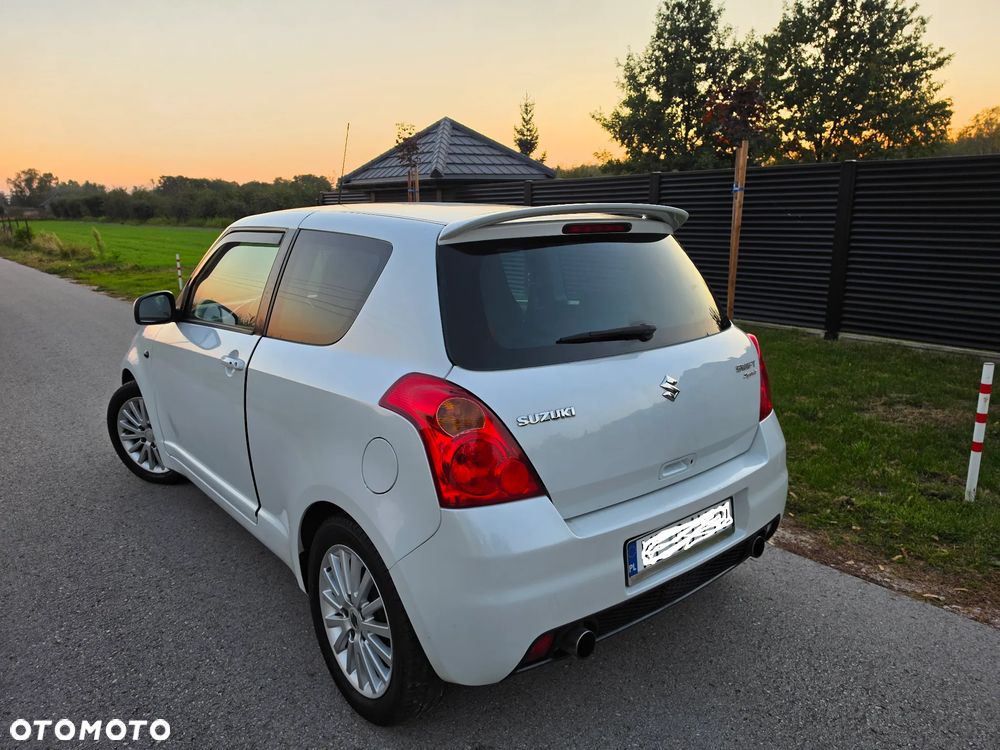 Suzuki Swift - 3