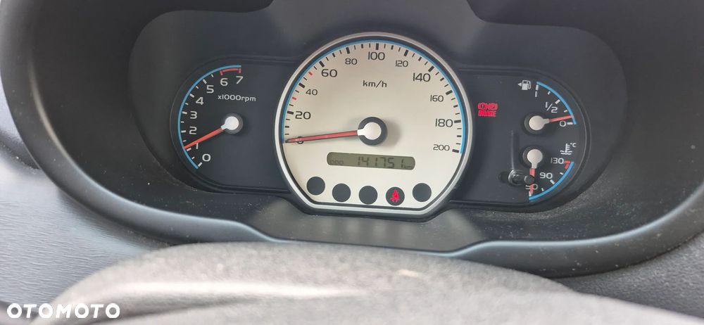 Hyundai i10 1.1 Comfort - 4