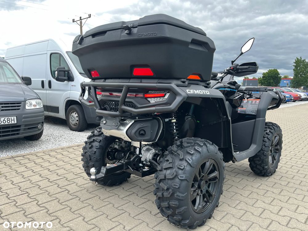 CFMoto CForce - 8