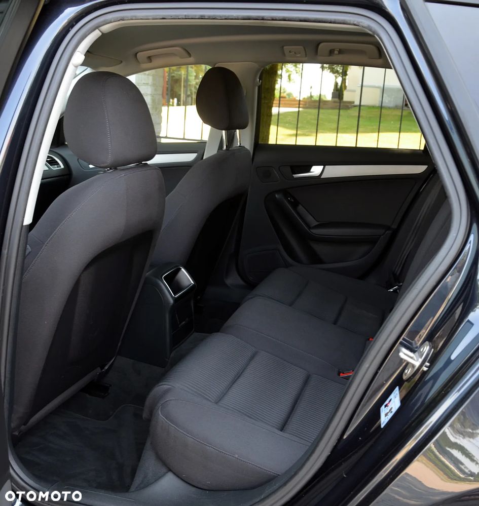 Audi A4 Avant 2.0 TDI e DPF Ambiente - 9