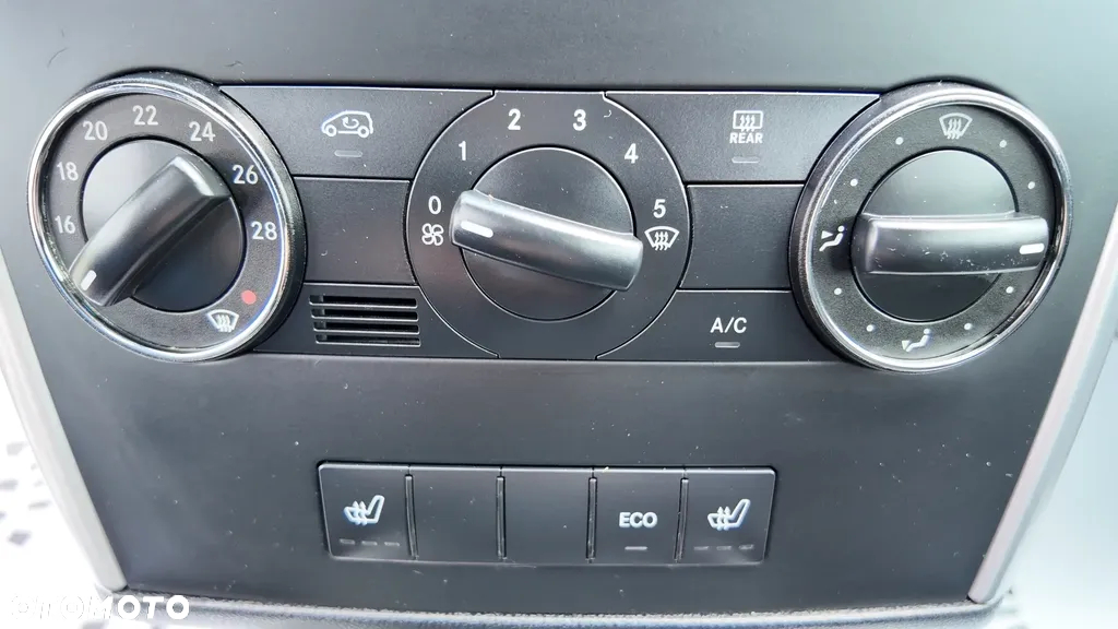 Mercedes-Benz Klasa B 180 BlueEffICIENCY - 27