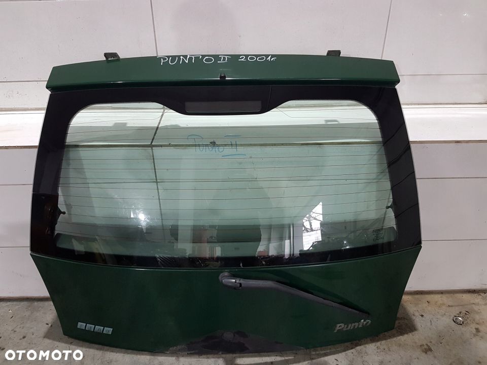 Klapa bagażnika tył z szybą Fiat Punto II 2 3D - 2