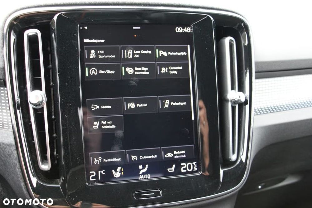 Volvo XC 40 D4 AWD Geartronic R-Design - 21