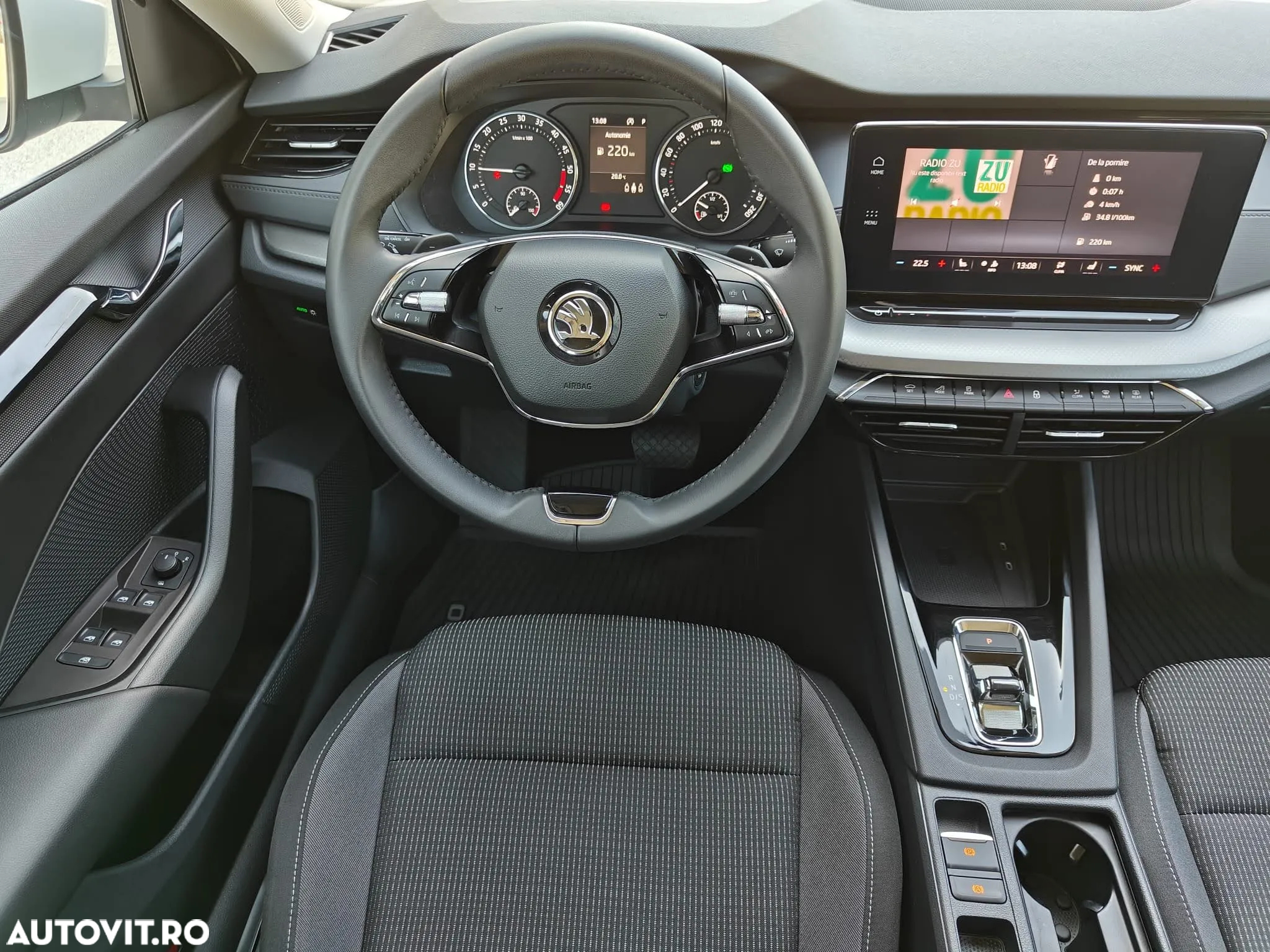 Skoda Octavia 2.0 TDI DSG Ambition - 8