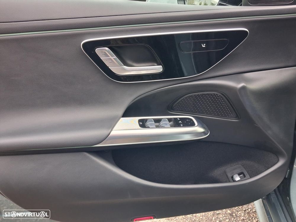 Mercedes-Benz E 300 de Avantgarde - 9