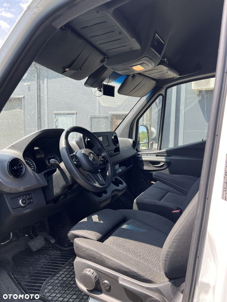 Mercedes-Benz SPRINTER - 6