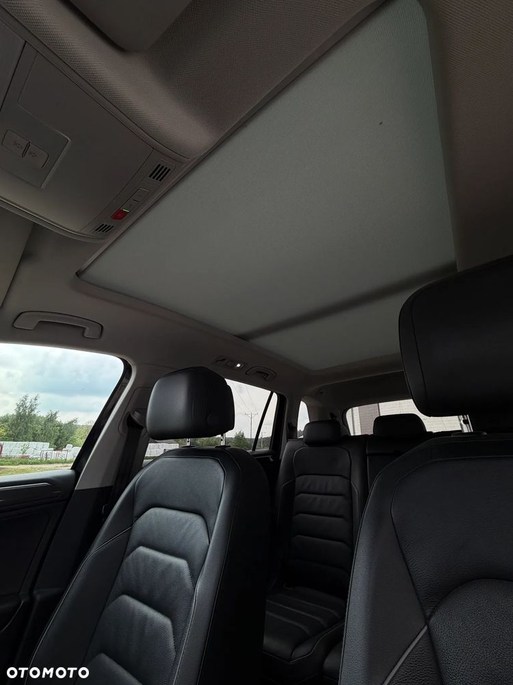 Volkswagen Tiguan - 16