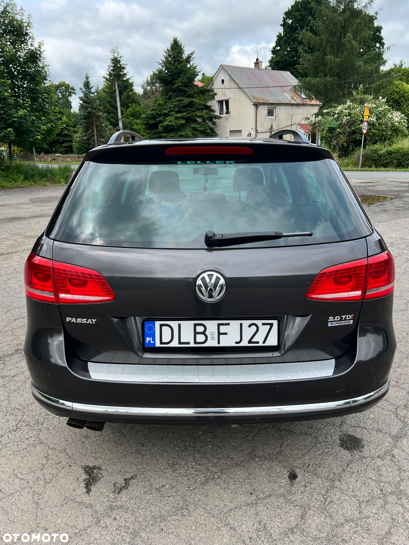 Volkswagen Passat - 12