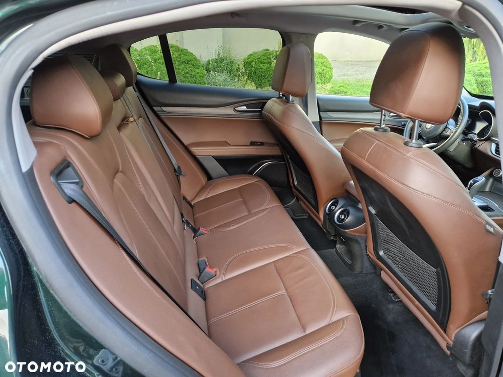 Alfa Romeo Stelvio 2.0 Turbo TI Q4 - 11