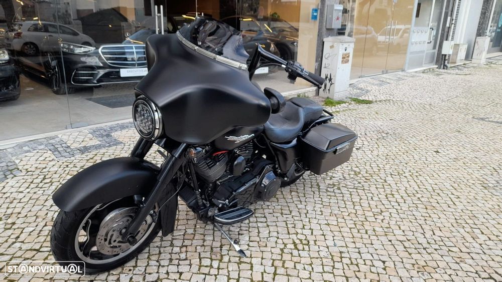 Harley-Davidson FLH X Street Glide - 4