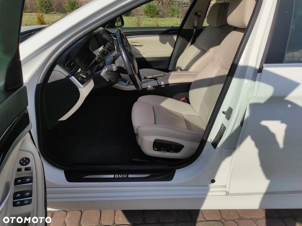 BMW Seria 5 - 12