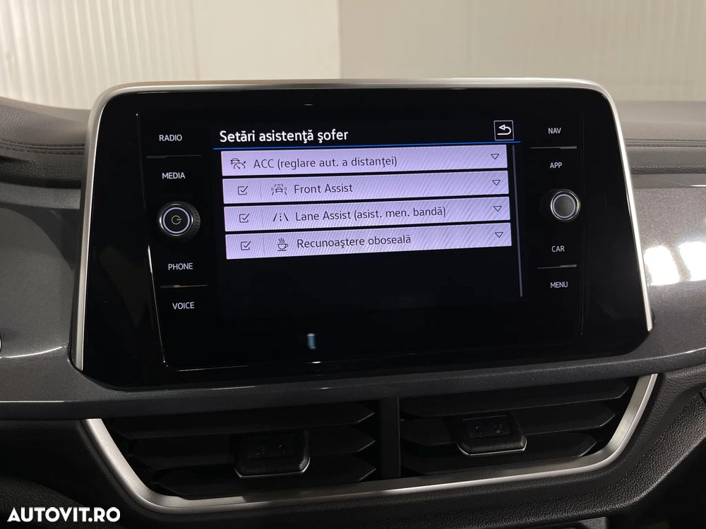 Volkswagen T-Roc 1.5 TSI DSG Style - 18