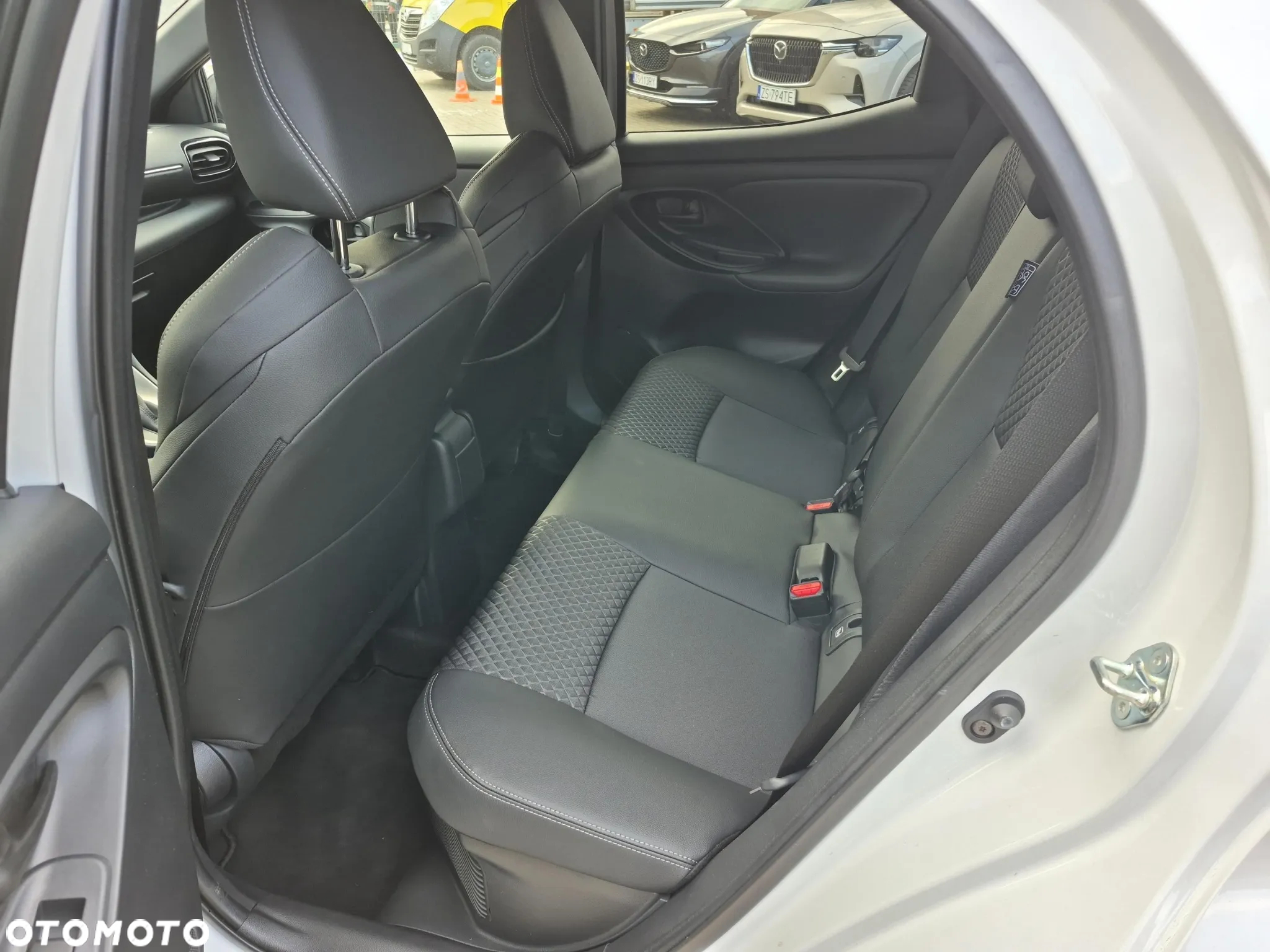Mazda 2 - 17