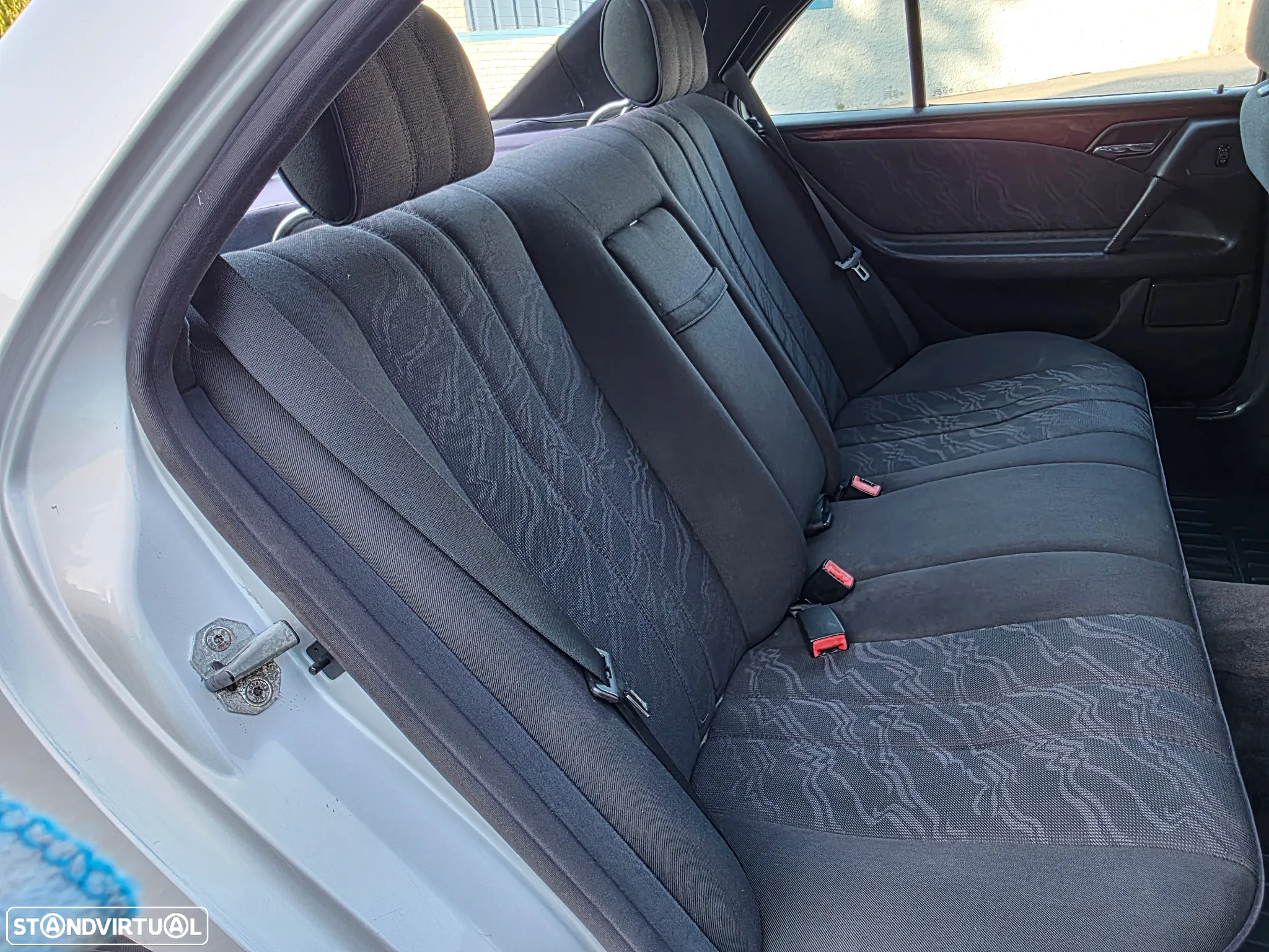 Mercedes-Benz E 290 TD Elegance - 14