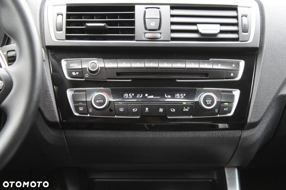 BMW Seria 1 120d xDrive M Sport - 18