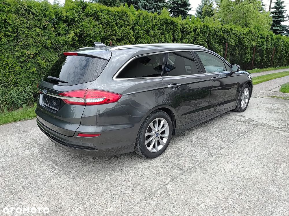 Ford Mondeo - 10