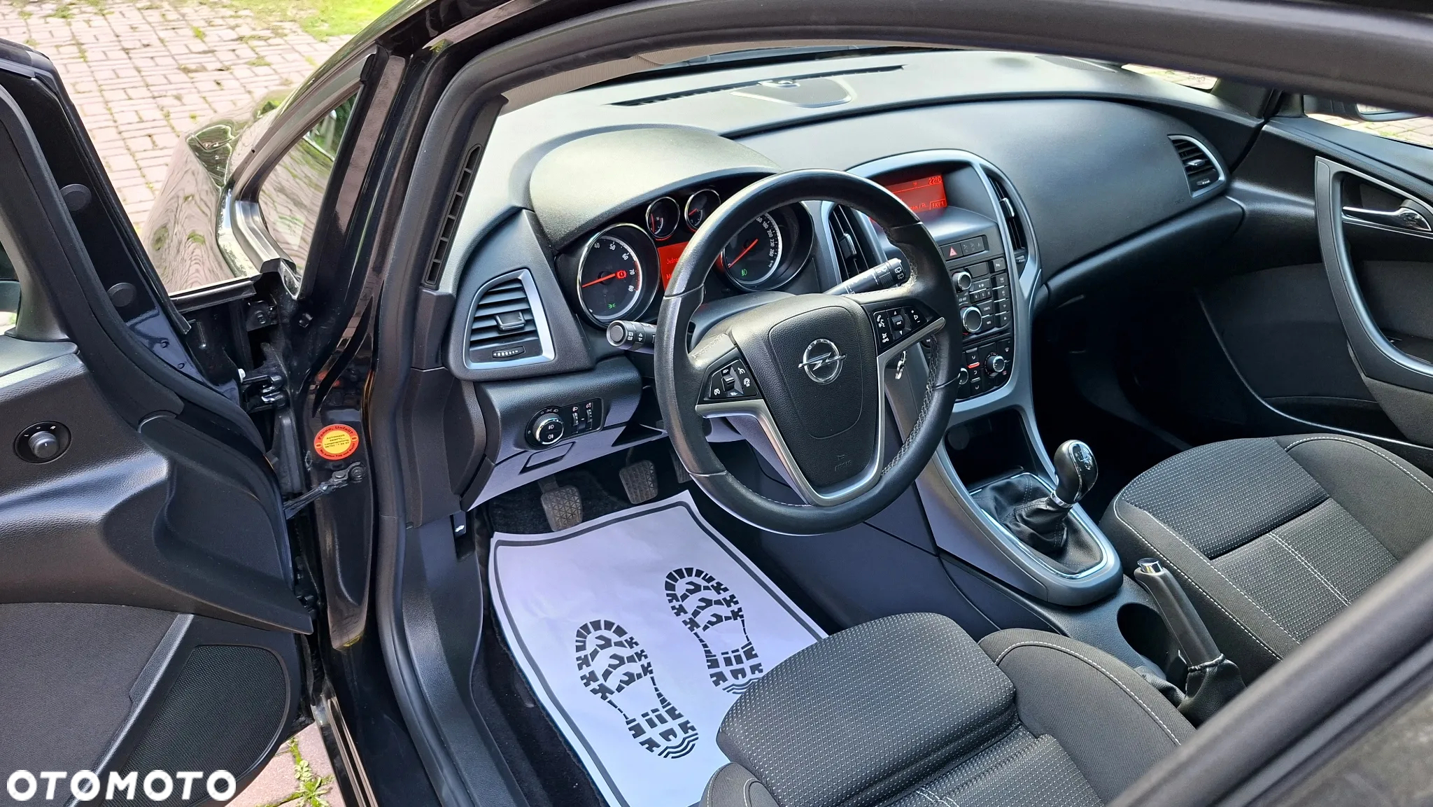 Opel Astra 1.4 Turbo Sports Tourer - 26